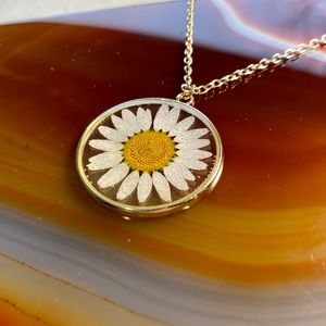 Resin Flower Necklace